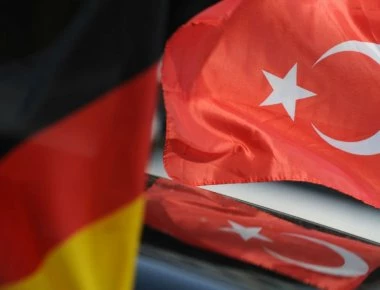 Νέες «σκιές» στις γερμανοτουρκικές σχέσεις μετά το κλείσιμο γερμανικού σχολείου στη Σμύρνη